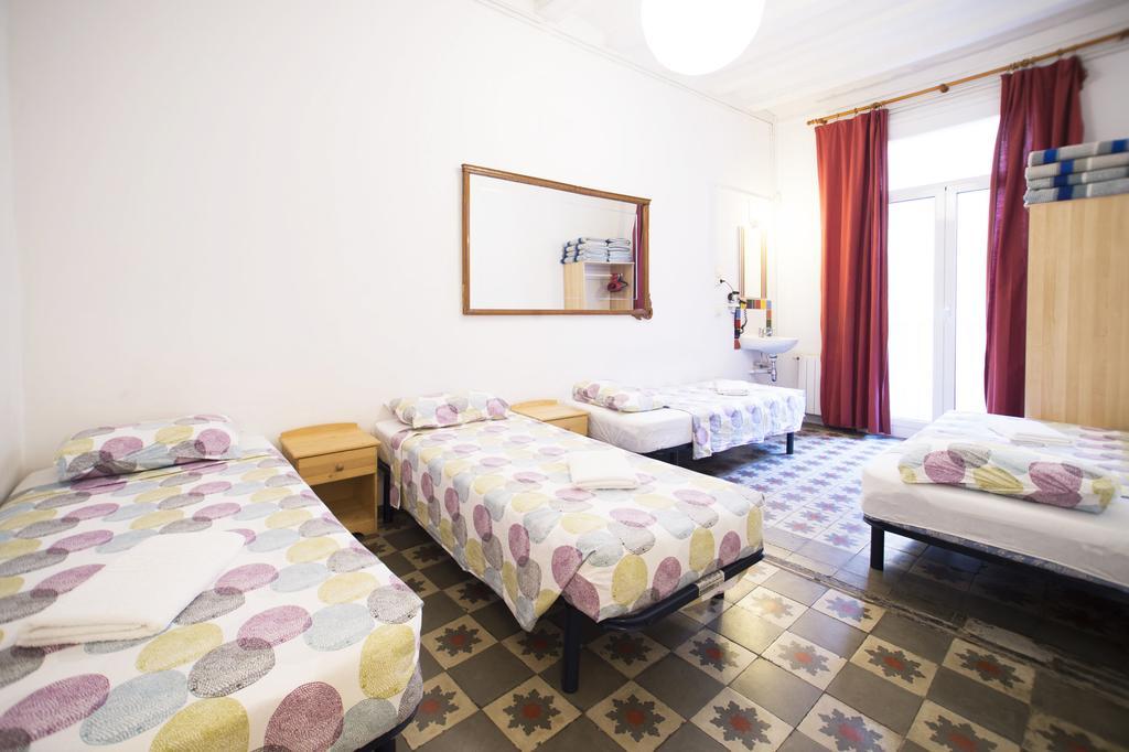 Hotel Pension Arosa à Barcelone Extérieur photo